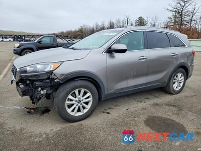 2019 KIA SORENTO LX 5XYPGDA35KG436138 - główne zdjęcie licytacji z USA - miniatura