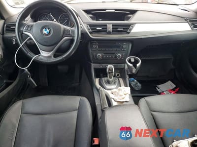 Zdjęcie 8 z 13 samochodu: 2015 BMW X1 SDRIVE28I VIN:WBAVM1C58FV318366 - miniatura