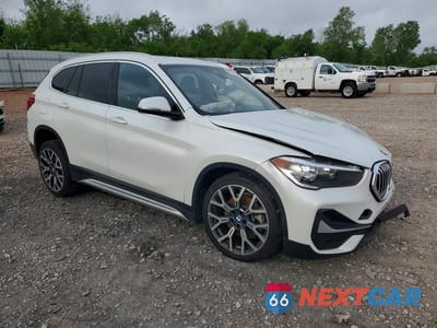Czwarte zdjęcie samochodu z boku: 2021 BMW X1 XDRIVE28I VIN:WBXJG9C02M5T74041 - miniatura