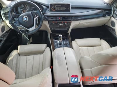 Zdjęcie 8 z 13 samochodu: 2016 BMW X5 XDR40E VIN:5UXKT0C53G0S77063 - miniatura