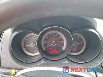 Zdjęcie 9 z 12 samochodu: 2013 KIA FORTE EX VIN:KNAFU6A29D5740136 - miniatura