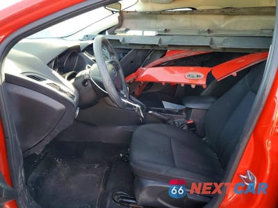 Zdjęcie 7 z 12 samochodu: 2017 FORD FOCUS SE VIN:1FADP3F28HL334509 - miniatura