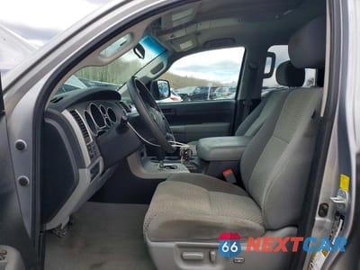 Zdjęcie 7 z 11 samochodu: 2010 TOYOTA TUNDRA DOUBLE CAB SR5 VIN:5TFUY5F15AX151092 - miniatura