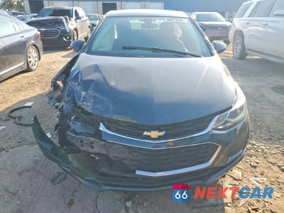Piąte zdjęcie samochodu w środku: 2017 CHEVROLET CRUZE LT VIN:1G1BE5SM3H7275963 - miniatura