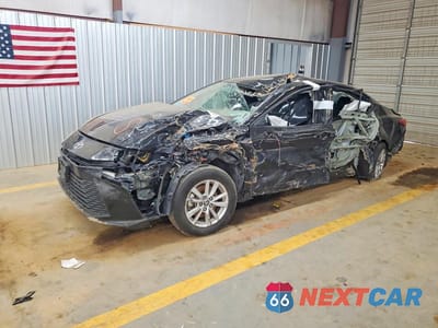 2025 TOYOTA CAMRY LE 4T1DAACK5SU018910 - główne zdjęcie licytacji z USA - miniatura