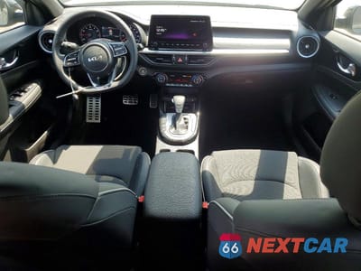 Zdjęcie 8 z 13 samochodu: 2024 KIA FORTE GT LINE VIN:3KPF54AD5RE713341 - miniatura