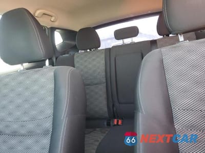 Zdjęcie 10 z 13 samochodu: 2017 NISSAN ROGUE SPORT SV VIN:JN1BJ1CP4HW026598 - miniatura