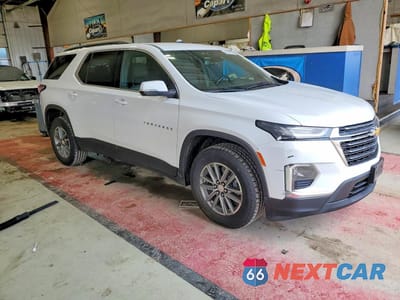 Czwarte zdjęcie samochodu z boku: 2023 CHEVROLET TRAVERSE LT VIN:1GNERGKW9PJ126844 - miniatura