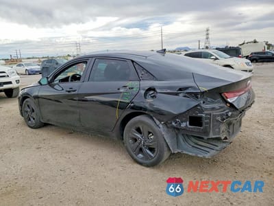 Drugie zdjęcie samochodu z przodu: 2023 HYUNDAI ELANTRA SEL VIN:KMHLM4AG3PU586910 - miniatura
