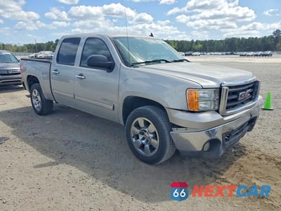 Czwarte zdjęcie samochodu z boku: 2007 GMC NEW SIERRA K1500 VIN:2GTEK13C371603440 - miniatura