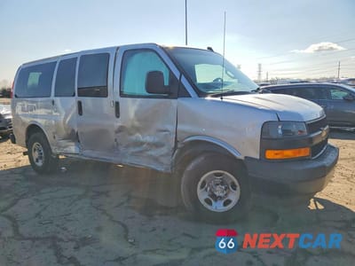Czwarte zdjęcie samochodu z boku: 2020 CHEVROLET EXPRESS G2500 LS VIN:1GAWGEFG7L1254755 - miniatura