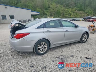 Trzecie zdjęcie samochodu z tyłu: 2011 HYUNDAI SONATA GLS VIN:5NPEB4AC3BH227799 - miniatura