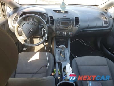 Zdjęcie 8 z 12 samochodu: 2014 KIA FORTE LX VIN:KNAFX4A6XE5159454 - miniatura