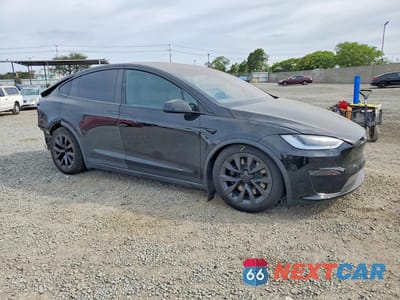 Czwarte zdjęcie samochodu z boku: 2024 TESLA MODEL X VIN:7SAXCAE54RF439090 - miniatura