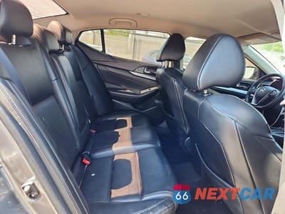Zdjęcie 10 z 13 samochodu: 2018 NISS MAXIMA VIN:1N4AA6AP6JC371122 - miniatura