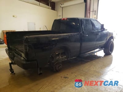 Trzecie zdjęcie samochodu z tyłu: 2014 RAM 2500 SLT VIN:3C6UR5DLXEG181630 - miniatura