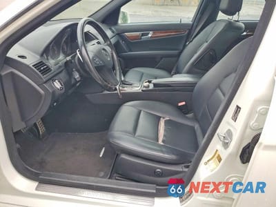 Zdjęcie 7 z 11 samochodu: 2010 MERCEDES-BENZ C 300 4MATIC VIN:WDDGF8BB2AR099823 - miniatura