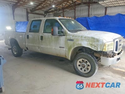 Czwarte zdjęcie samochodu z boku: 2007 FORD F250 SUPER DUTY VIN:1FTSW21P17EA41653 - miniatura