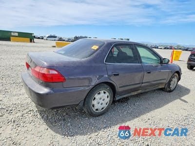 Trzecie zdjęcie samochodu z tyłu: 1999 HONDA ACCORD LX VIN:JHMCG5641XC051076 - miniatura