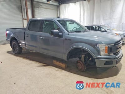 Czwarte zdjęcie samochodu z boku: 2019 FORD F150 SUPERCREW VIN:1FTFW1E54KFB30849 - miniatura