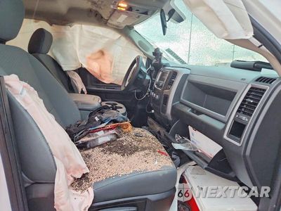 Zdjęcie 7 z 12 samochodu: 2018 RAM 3500 ST VIN:3C63R3CL7JG239303 - miniatura