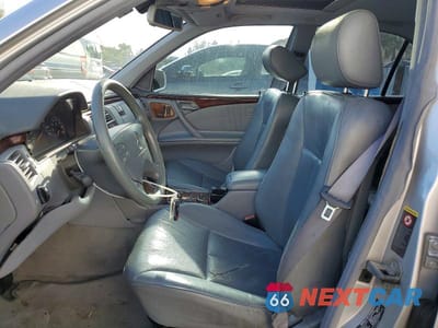 Zdjęcie 7 z 12 samochodu: 2001 MERCEDES-BENZ E 320 VIN:WDBJF65J01B376516 - miniatura
