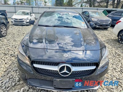 Piąte zdjęcie samochodu w środku: 2019 MERCEDES-BENZ CLA 250 4MATIC VIN:WDDSJ4GB1KN739796 - miniatura