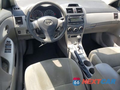 Zdjęcie 8 z 12 samochodu: 2012 TOYOTA COROLLA LE VIN:5YFBU4EE3CP024151 - miniatura