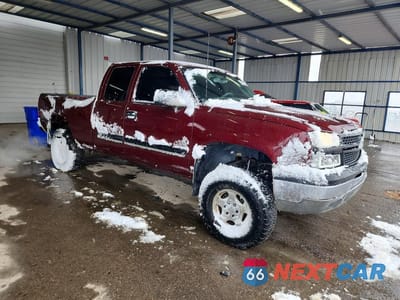 Czwarte zdjęcie samochodu z boku: 2003 CHEVROLET SILVERADO K1500 VIN:2GCEK19T131320469 - miniatura