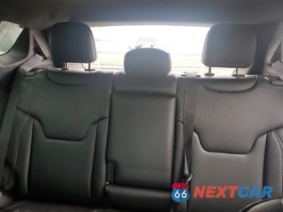 Zdjęcie 10 z 13 samochodu: 2025 JEEP COMPASS LIMITED VIN:3C4NJDCN9ST621583 - miniatura
