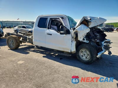 Czwarte zdjęcie samochodu z boku: 2023 FORD F250 SUPER DUTY VIN:1FT7X2BA4PEC62449 - miniatura