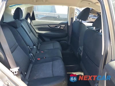 Zdjęcie 11 z 14 samochodu: 2017 NISSAN ROGUE S VIN:KNMAT2MV1HP527920 - miniatura