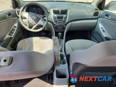 Zdjęcie 8 z 12 samochodu: 2017 HYUNDAI ACCENT SE VIN:KMHCT4AE1HU187755 - miniatura