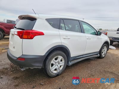 Trzecie zdjęcie samochodu z tyłu: 2015 TOYOTA RAV4 LE VIN:2T3BFREV0FW290258 - miniatura