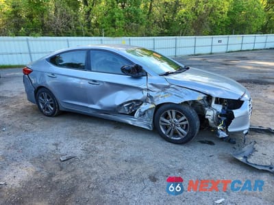Czwarte zdjęcie samochodu z boku: 2017 HYUNDAI ELANTRA SE VIN:5NPD84LFXHH064031 - miniatura