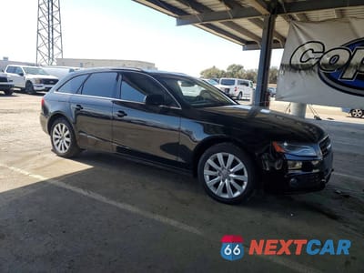 Czwarte zdjęcie samochodu z boku: 2012 AUDI A4 PREMIUM VIN:WAUSFAFL0CA050603 - miniatura
