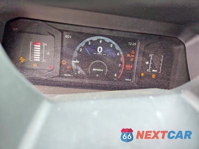 Zdjęcie 9 z 12 samochodu: 2025 TOYOTA TACOMA SR5 VIN:3TMLB5JN7SM181029 - miniatura