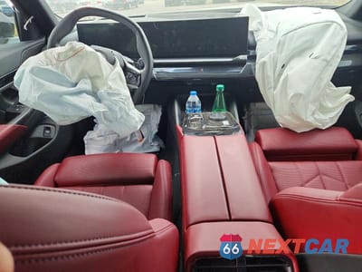 Zdjęcie 8 z 12 samochodu: 2025 BMW 540 XI VIN:WBA63FJ09SCU20499 - miniatura