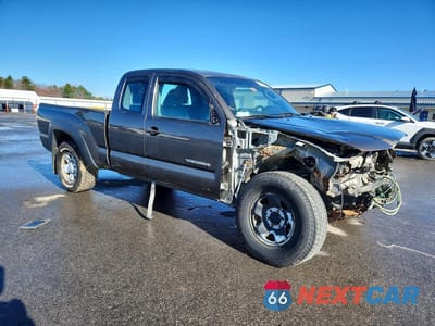 Czwarte zdjęcie samochodu z boku: 2011 TOYOTA TACOMA ACCESS CAB VIN:5TFUX4ENXBX003734 - miniatura