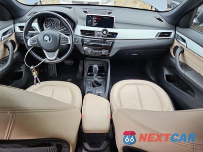 Zdjęcie 8 z 12 samochodu: 2017 BMW X1 XDRIVE28I VIN:WBXHT3C34H5F76017 - miniatura
