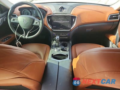 Zdjęcie 8 z 13 samochodu: 2021 MASERATI GHIBLI S VIN:ZAM57YSA0M1357650 - miniatura
