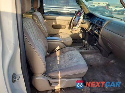 Zdjęcie 10 z 11 samochodu: 1999 TOYOTA TACOMA XTRACAB VIN:4TAWN72N4XZ515291 - miniatura