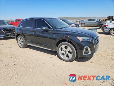 Czwarte zdjęcie samochodu z boku: 2022 AUDI Q5 PREMIUM PLUS 45 VIN:WA1EAAFYXN2133392 - miniatura