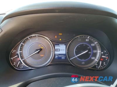 Zdjęcie 9 z 14 samochodu: 2017 INFINITI QX80 BASE VIN:JN8AZ2NE6H9157635 - miniatura