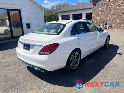 Trzecie zdjęcie samochodu z tyłu: 2017 MERCEDES-BENZ C 300 VIN:55SWF4JB1HU204298 - miniatura
