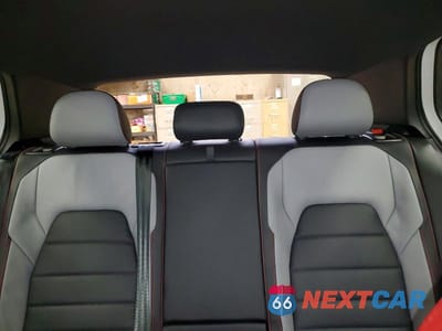 Zdjęcie 10 z 14 samochodu: 2024 VOLKSWAGEN GTI SE VIN:WVW2A7CD0RW233593 - miniatura