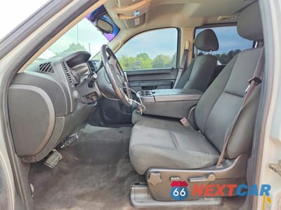 Zdjęcie 7 z 11 samochodu: 2011 CHEVROLET SILVERADO K1500 LT VIN:3GCPKSE33BG386709 - miniatura