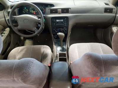 Zdjęcie 8 z 12 samochodu: 1999 TOYOTA CAMRY XLE V6 VIN:JT2BF28K7X0176071 - miniatura
