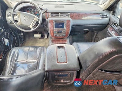 Zdjęcie 8 z 13 samochodu: 2008 GMC YUKON DENALI VIN:1GKFK63848J153676 - miniatura