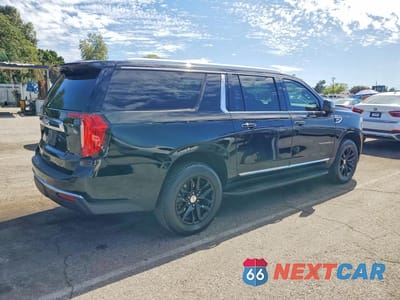 Trzecie zdjęcie samochodu z tyłu: 2023 GMC YUKON XL K1500 SLT VIN:1GKS2GKDXPR180058 - miniatura